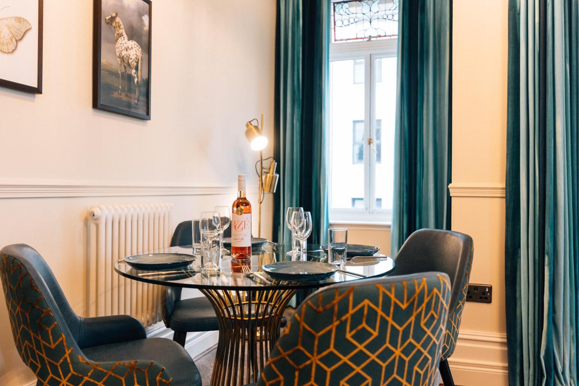 Bank Apartments Portrush Luaran gambar