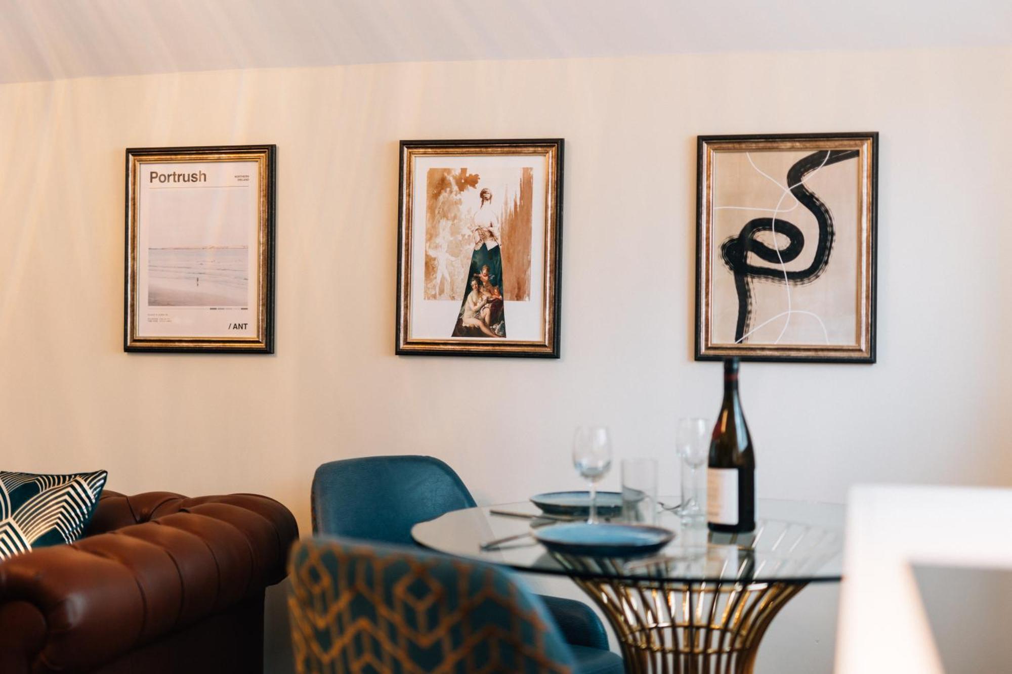 Bank Apartments Portrush Luaran gambar